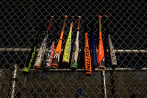 Read more about the article How to Select The Right Baseball Bats