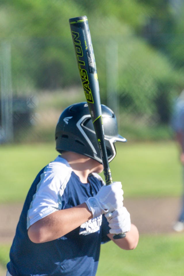 You are currently viewing 7 Best Easton Hype Fire Baseball Bats Review 2025
